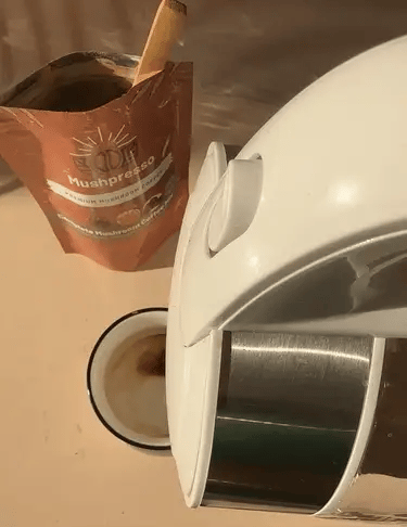 ezgif.com-video-to-gif.webp__PID:595e2a59-567d-46f0-92f9-18eda667b2fc